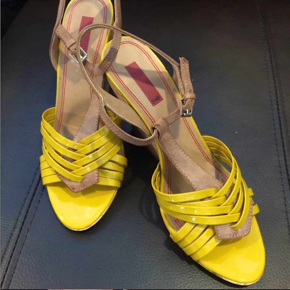 5|48 SAKS size 5/6